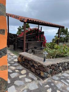 Κήπος έξω από το La bodega de Jorge