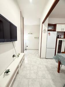 TV/trung tâm giải trí tại DoMi House +19 ảnh