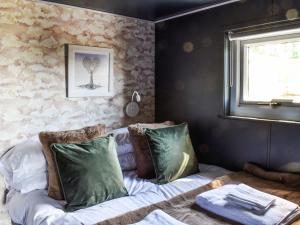 Postel nebo postele na pokoji v ubytování Yan - Uk49355 + 3 fotografie