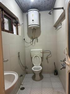 Koupelna v ubytování Ta Hayatt