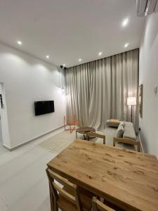 Televiisor ja/või meelelahutuskeskus majutusasutuses SUN Chalet