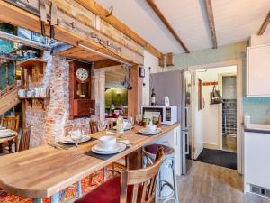 Η κουζίνα ή μικρή κουζίνα στο Hook & Hatchet - Uk48201