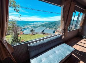 Peisaj natural din apropierea acestei camere de închiriat