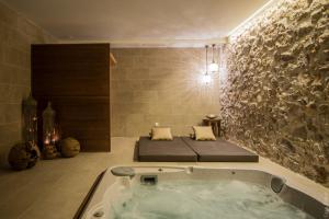 Ένα μπάνιο στο Casa Rabat +35 φωτογραφίες