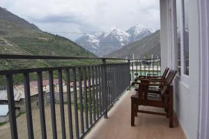 Vista general de una montaña o vista desde la habitación en casa particular 34 fotos más