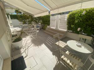 Balkón nebo terasa v ubytování metrisulmare