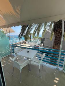 Balkón nebo terasa v ubytování Apart-Hotel Alvi