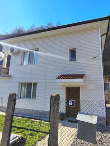 Budova, kde se prázdninový dům nachází