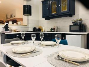 Η κουζίνα ή μικρή κουζίνα στο Maison de Maddy