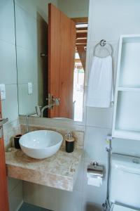 Ένα μπάνιο στο Chalé Aconchegante em Itacimirim prox Praia