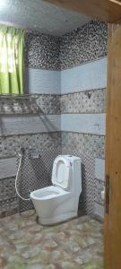 Ένα μπάνιο στο Ashara