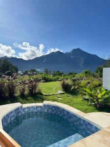 Γενική θέα στο βουνό ή θέα στο βουνό από  αυτό το καταφύγιο