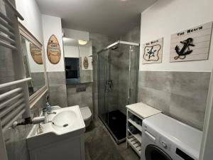 Ένα μπάνιο στο Urlaub für Paare direkt am Meer +5 φωτογραφίες