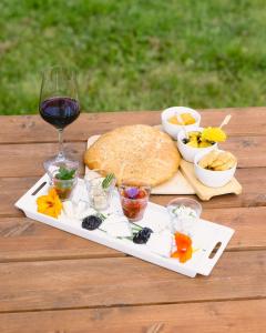 Φαγητό σε αυτό το σαλέ ή κάπου εκεί κοντά +8 φωτογραφίες