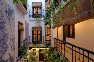 En have udenfor VILLTAK La Plaza Hotel - Adults Only Recommended