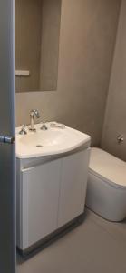 Koupelna v ubytování Loft con piscina + 16 fotografií