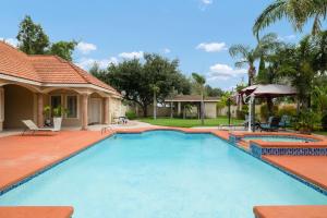 Fotografie z fotogalerie ubytování Valley Getaway! Pool House v destinaci Mission