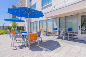 Balkón nebo terasa v ubytování Holiday Inn Express & Suites - Marion by IHG