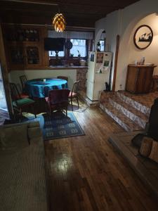 Posezení v ubytování oBłędny Domek