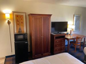 Et tv og/eller underholdning på Millennium Inn