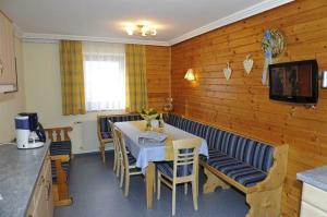 TV/trung tâm giải trí tại Appartementhaus Grillhofer