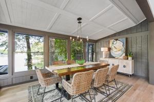 Fotografie z fotogalerie ubytování Niblick on Norman w/Heated Pool & Optional Boat Rental v destinaci Cornelius