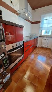 Η κουζίνα ή μικρή κουζίνα στο Casa Vacanze Da Nonna Isa +15 φωτογραφίες