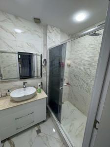 Ένα μπάνιο στο Apartament Kobuleti