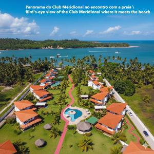 an aerial view of the club mandarin beach resort at Flat no Club Meridional de Carneiros - Bloco 4-2PP in Tamandaré