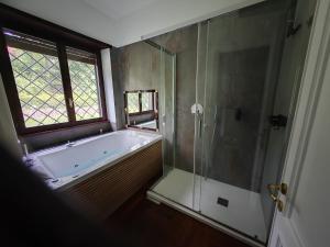 Ένα μπάνιο στο Blue emotion, into wellness & wilderness