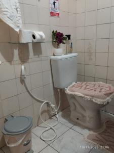 Ένα μπάνιο στο Quarto 2 camas de Solteiro +11 φωτογραφίες