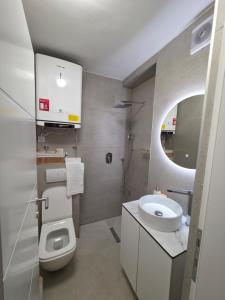 Ένα μπάνιο στο Studio apartman Adria downtown +13 φωτογραφίες