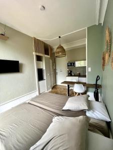 Φωτογραφία από το άλμπουμ του Charming studio Aix Center σε La Celle-sous-Gouzon