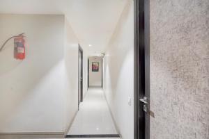 Fotografie z fotogalerie ubytování Hotel O Vatva Railway Station Formerly Anmol Palace v destinaci Ahmadábád + 22 fotografií