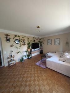 Imagine din galeria proprietății Wunderschöne helle große Wohnung în Größing