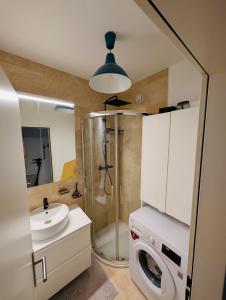 Un baño de Wunderschöne helle große Wohnung