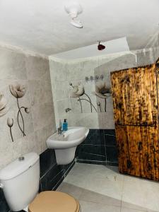 Ένα μπάνιο στο Alnwatif Gate guest house