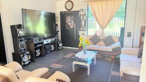 TV/trung tâm giải trí tại Villa Mariaclaudia