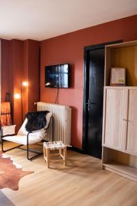 Μια τηλεόραση ή/και κέντρο ψυχαγωγίας στο Altitude 1676 - Balcony and mountain views