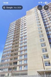 Το κτήριο όπου στεγάζεται  το διαμέρισμα