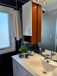 Fotografie z fotogalerie ubytování 3 soveroms leilighet-komfort og stil -perfekt for ferie og jobb v destinaci Gjovik + 19 fotografií