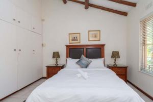 Ένα ή περισσότερα κρεβάτια σε δωμάτιο στο 125 Willowbrook Place Street, Sandown, Sandton