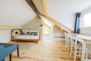 Posezení v ubytování La Rosay Color