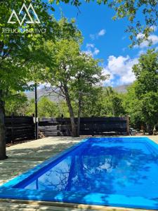 Bazén v ubytování Refugio Nativo nebo v jeho okolí