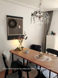 Posezení v ubytování das rote Ferienhaus Terlinden