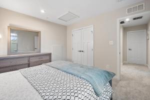 Ένα ή περισσότερα κρεβάτια σε δωμάτιο στο Private Room In A Modern Home