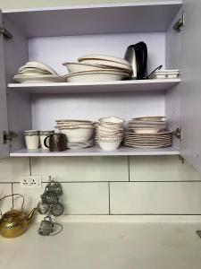 Afbeelding uit fotogalerij van Modern 2BHK ApartmentPool Netflix in Rawalpindi