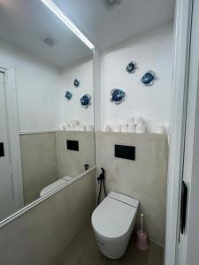 Et badeværelse på Beachfront Family Oasis - 2BR for 4 + 14 billeder