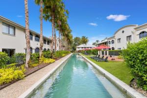 Bazén v ubytování Salt & Sand I 2BR Palm Cove Spa, Café & Bar nebo v jeho okolí + 45 fotografií