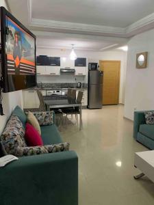 Η κουζίνα ή μικρή κουζίνα στο Lovely three sides Appart in Ola Blanca